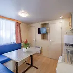 Village Torre Pendente 피사