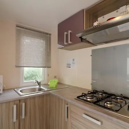 Village Torre Pendente Kamp alanı