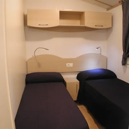 Village Torre Pendente