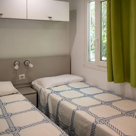 Village Torre Pendente 3*