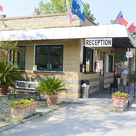 Parque de Campismo Village Torre Pendente