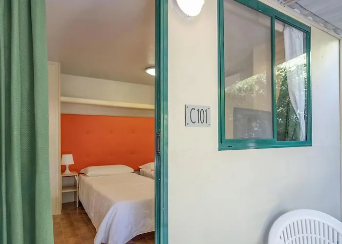 Village Torre Pendente 3*