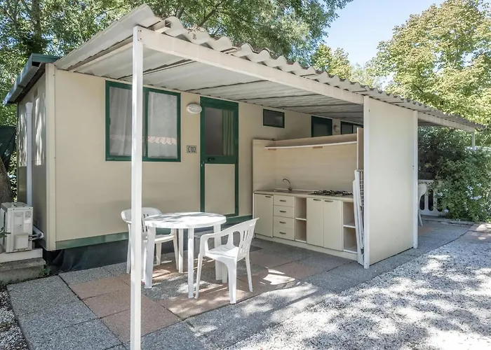 Kamp alanı Village Torre Pendente Pisa