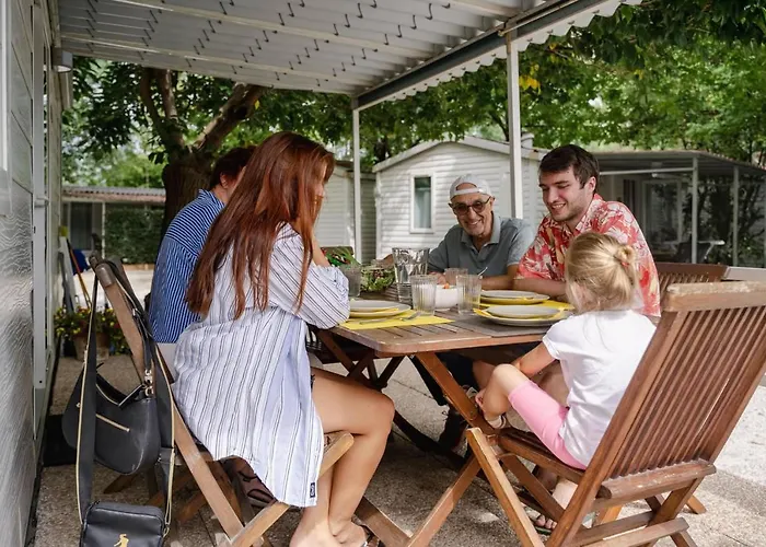 Village Torre Pendente 3*