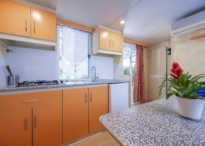 Village Torre Pendente 3*