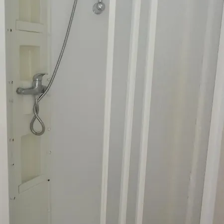 캠핑 빌리지 피사의 사탑 캠프장 3*